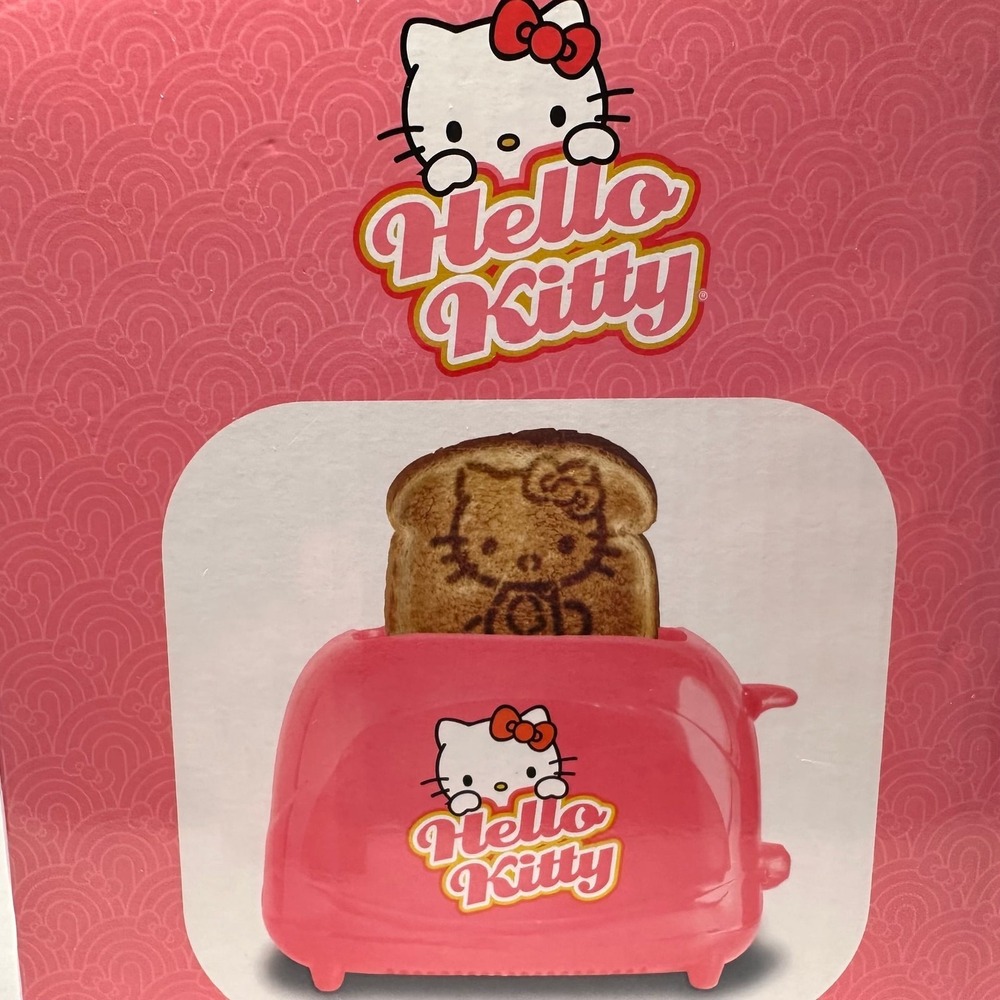 Hello Kitty 2-Slice Toaster - Picture 2 of 5